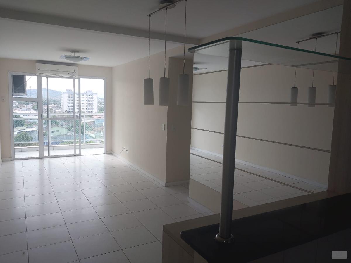 Apartamento 3 quartos, 90m², armários, vaga dupla . Cond Premium - Campo Grande