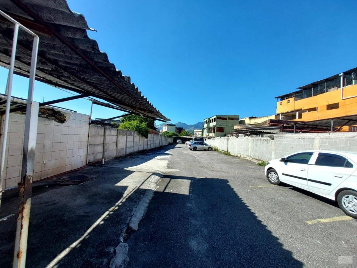 Estacionamento 840 m² em Campo Grande